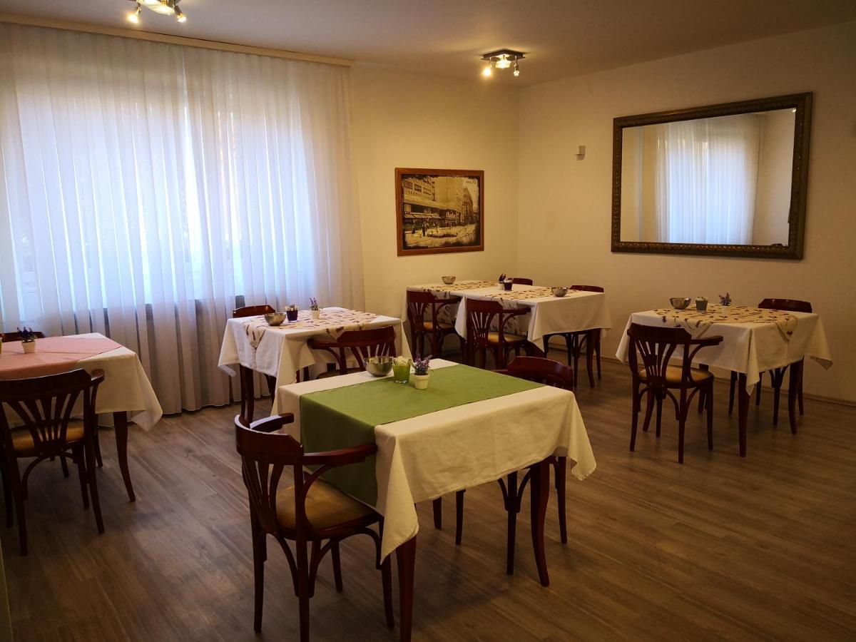 Grand Bells Bed And Breakfast Zagreb Ngoại thất bức ảnh
